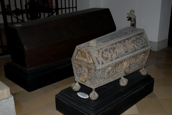 Child's coffin